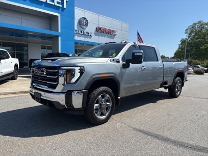 New 2025 GMC Sierra 2500 SLT