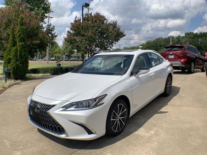 Used 2025 Lexus ES 300h w/ Premium Package
