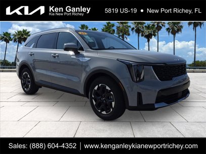 Certified 2025 Kia Sorento S w/ Panoramic Sunroof Package