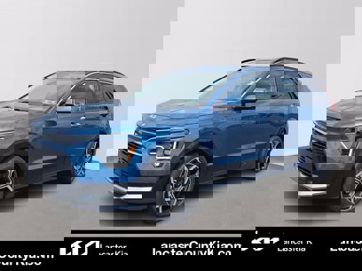 New 2025 Kia Niro SX Touring