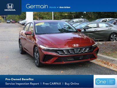 Used 2025 Hyundai Elantra Limited