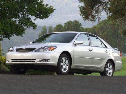 Used 2004 Toyota Camry LE