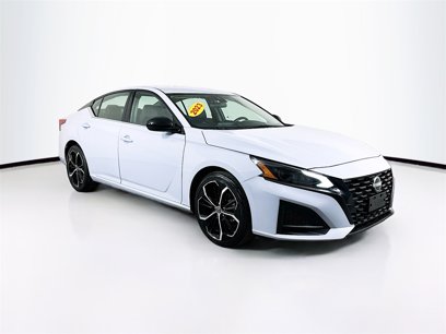Used 2023 Nissan Altima 2.5 SR