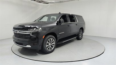 Used 2023 Chevrolet Suburban LT w/ Luxury Package