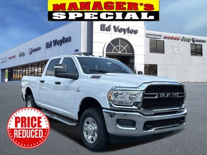 New 2024 RAM 2500 Tradesman w/ Chrome Appearance Group