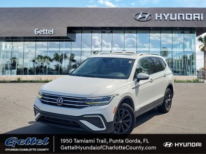 Used 2022 Volkswagen Tiguan SE w/ Panoramic Sunroof Package