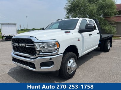 New 2024 RAM 3500 Tradesman w/ Chrome Appearance Group