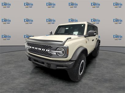 New 2025 Ford Bronco Badlands w/ Sasquatch Package