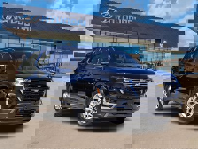 Used 2023 Chevrolet Traverse LS