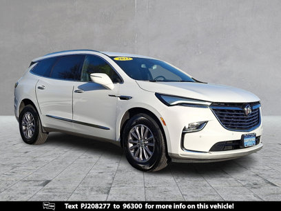 Certified 2023 Buick Enclave Essence