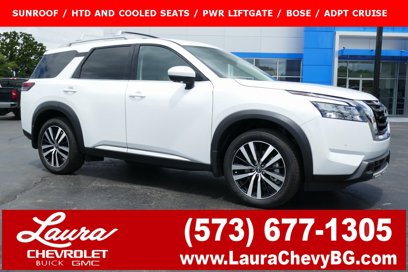 Used 2025 Nissan Pathfinder Platinum w/ Cargo Package