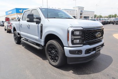 New 2025 Ford F250 Lariat w/ Black Appearance Package