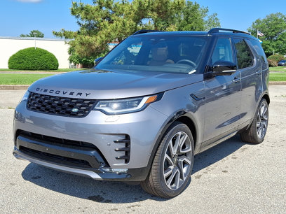 New 2025 Land Rover Discovery Dynamic SE