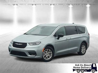 Used 2024 Chrysler Pacifica Touring-L