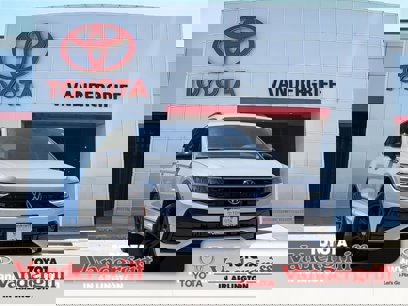 Used 2024 Volkswagen Tiguan SE R-Line w/ MDO Package, Three-Row