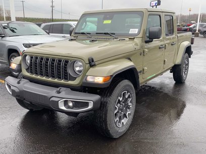 New 2025 Jeep Gladiator Sport w/ Premium Package