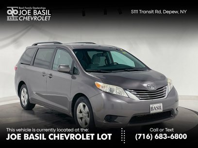 Used 2016 Toyota Sienna LE