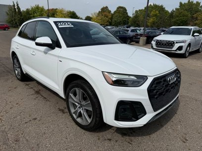 Certified 2025 Audi Q5 2.0T Premium w/ Convenience Plus Package