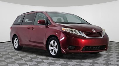 Used 2015 Toyota Sienna LE