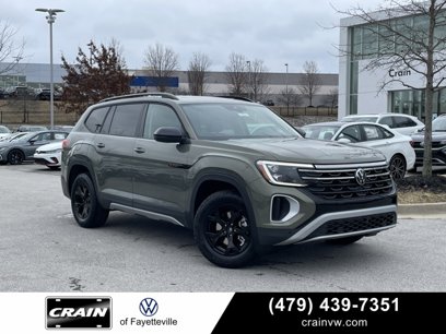 New 2025 Volkswagen Atlas Peak Edition SE