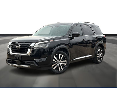 Used 2023 Nissan Pathfinder Platinum