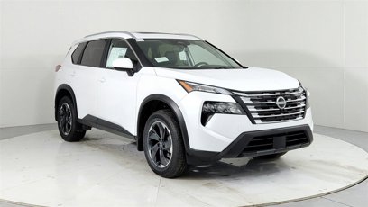 New 2025 Nissan Rogue SV w/ SV Premium Package
