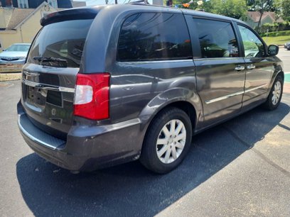 Used 2015 Chrysler Town & Country Touring w/ Driver Convenience Group
