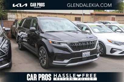 Certified 2023 Kia Carnival EX