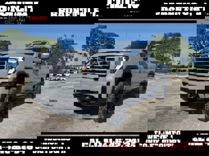 New 2025 GMC Sierra 2500 AT4 w/ AT4 Premium Plus Package