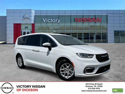 Used 2023 Chrysler Pacifica Touring-L