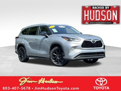 Used 2023 Toyota Highlander XLE