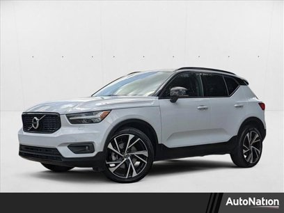 Used 2022 Volvo XC40 T5 R-Design w/ Climate Package