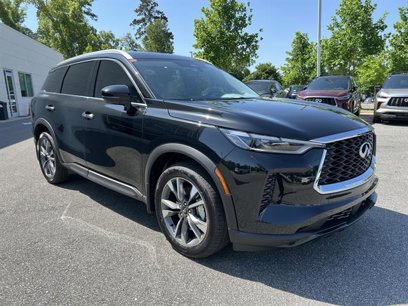 New 2025 INFINITI QX60 Luxe
