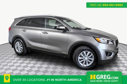 Used 2017 Kia Sorento LX w/ LX Convenience Package