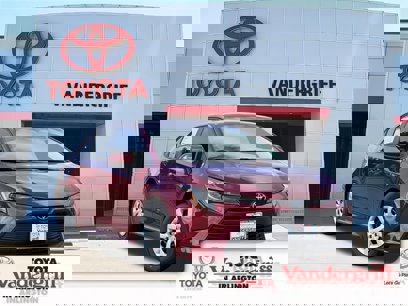 New 2025 Toyota Corolla LE