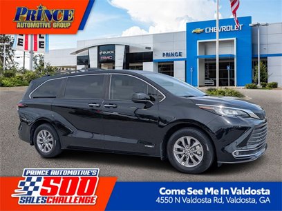 Used 2021 Toyota Sienna XLE