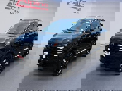 New 2025 Nissan Kicks SR