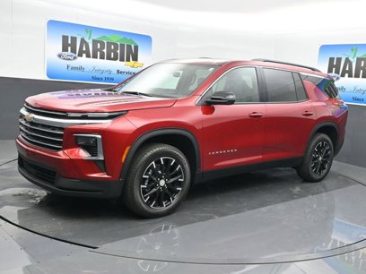 New 2025 Chevrolet Traverse LT w/ Sun and Wheel Package