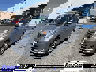 Used 2017 Toyota Sienna XLE
