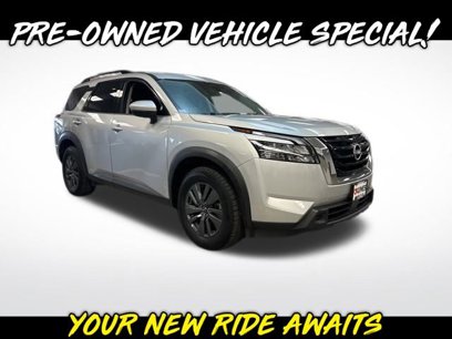 Used 2023 Nissan Pathfinder SV