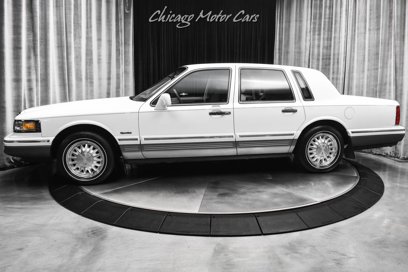 Used 1997 Lincoln Town Car Signature