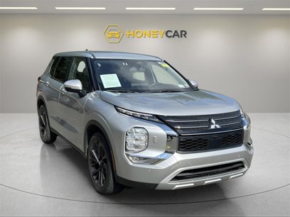 Used 2023 Mitsubishi Outlander SE