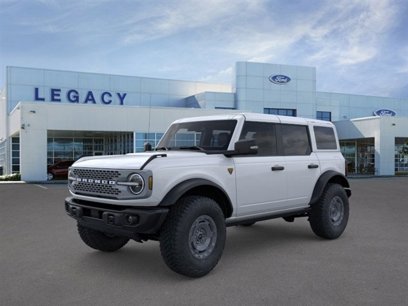 New 2025 Ford Bronco Badlands w/ Sasquatch Package