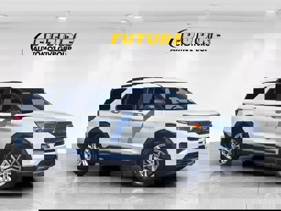 Certified 2023 Ford Explorer XLT w/ Equipment Group 202A