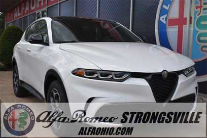 New 2025 Alfa Romeo Tonale w/ Premium Package