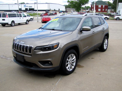 Used 2019 Jeep Cherokee Latitude w/ Cold Weather Group