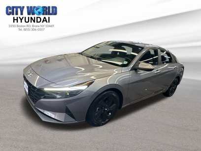 Certified 2022 Hyundai Elantra SEL w/ Cargo Package