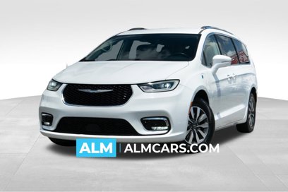 Used 2021 Chrysler Pacifica Touring-L