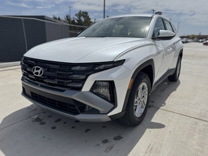 New 2025 Hyundai Tucson SE