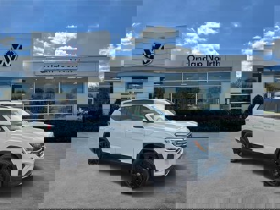 New 2025 Volkswagen Atlas SE